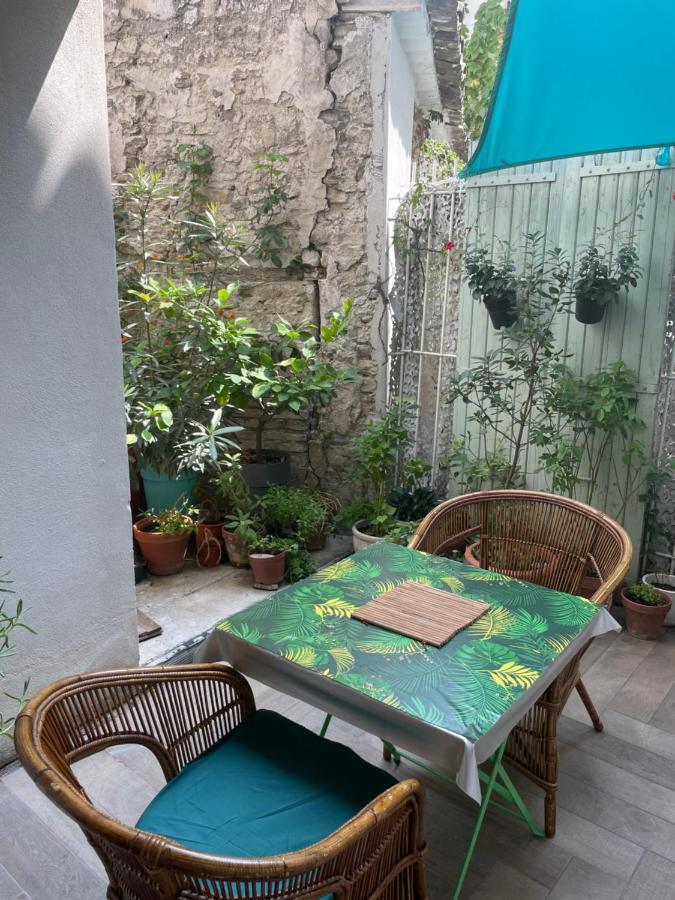 Appartement Au Centre De La Venise Provencale LʼIsle-sur-la-Sorgue Esterno foto